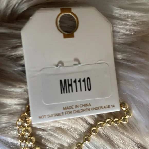 2for$20❤️Butterfly 🦋 necklace - Picture 6 of 6